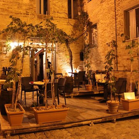 La Neviera Nel Pozzo Bed and Breakfast Offida Eksteriør billede