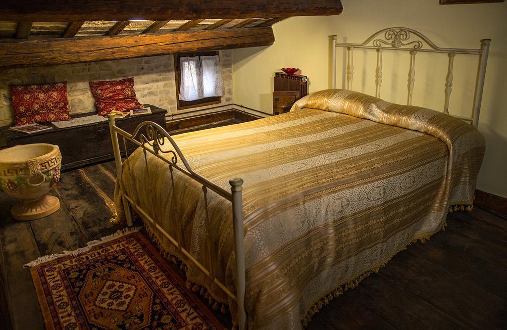La Neviera Nel Pozzo Bed and Breakfast Offida Eksteriør billede