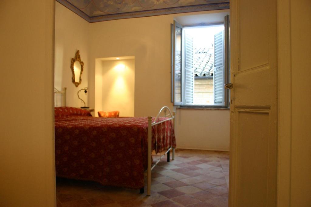 La Neviera Nel Pozzo Bed and Breakfast Offida Værelse billede